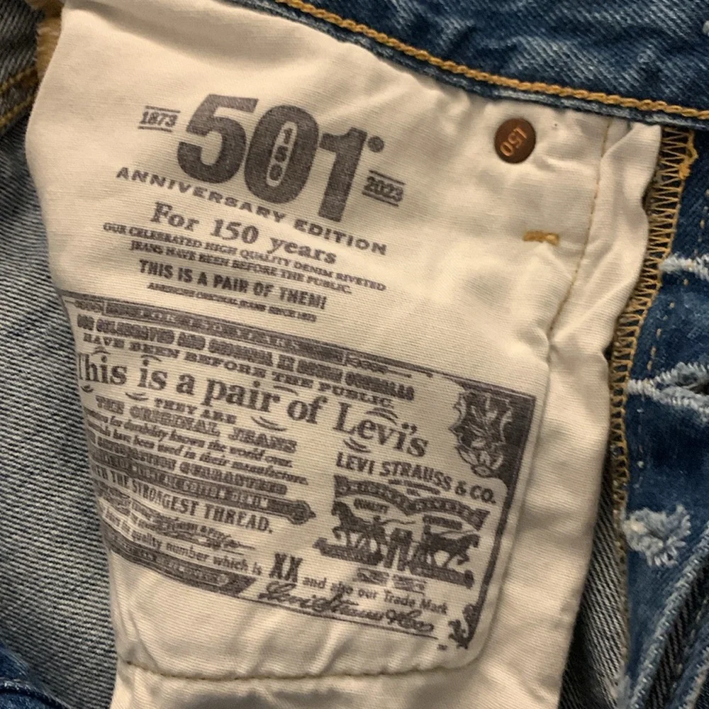 Levi’s 501 heart patch jeans, size 27, tts, like new! - Picture 11 of 12